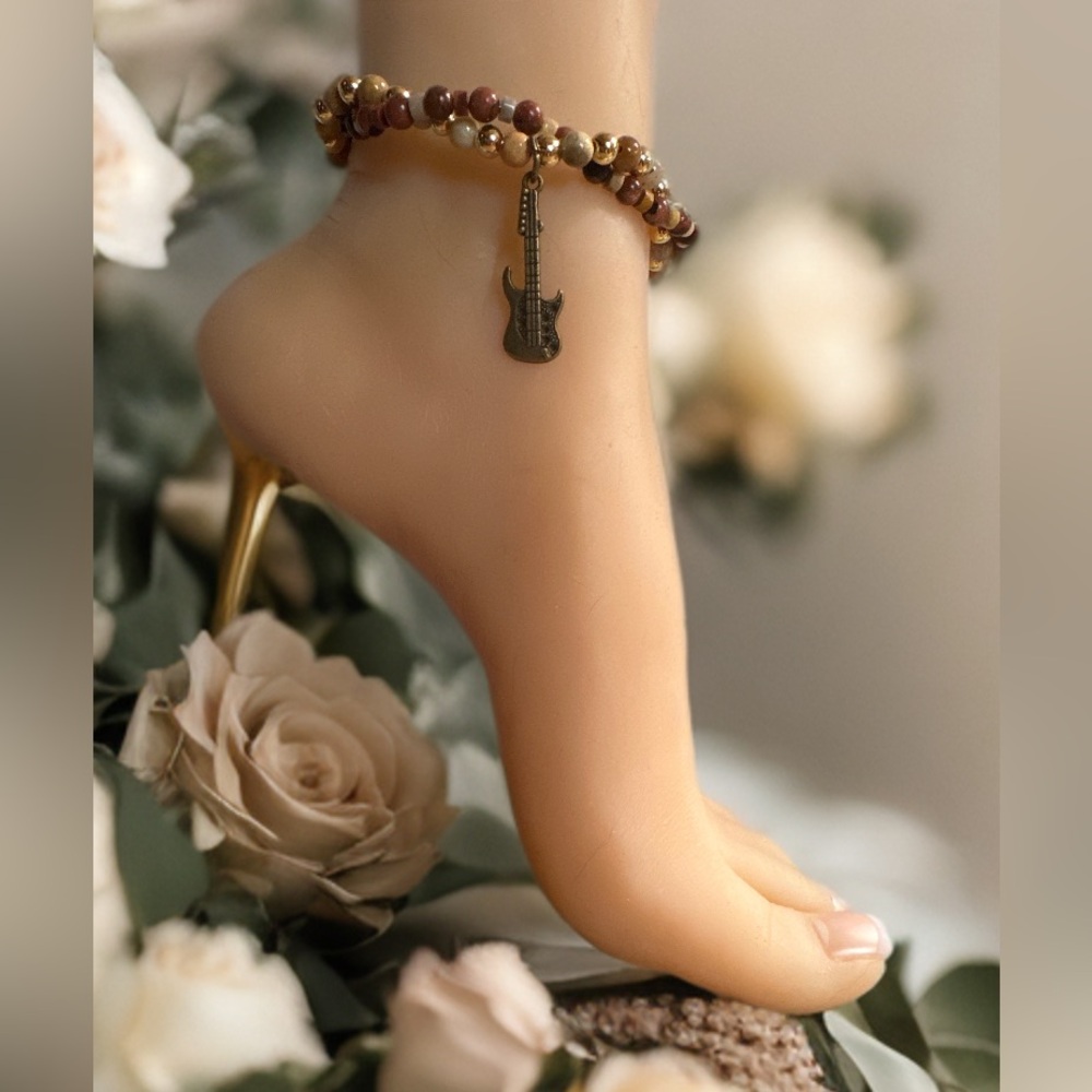 Crazy Lace Antique Gold Guitar Pendant Twisted Bead Ankle Bracelet in Goldtone